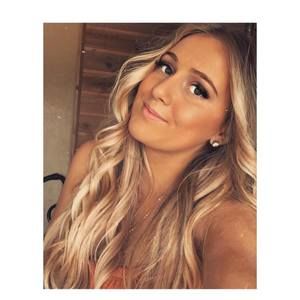 Meet your Posher, Holly